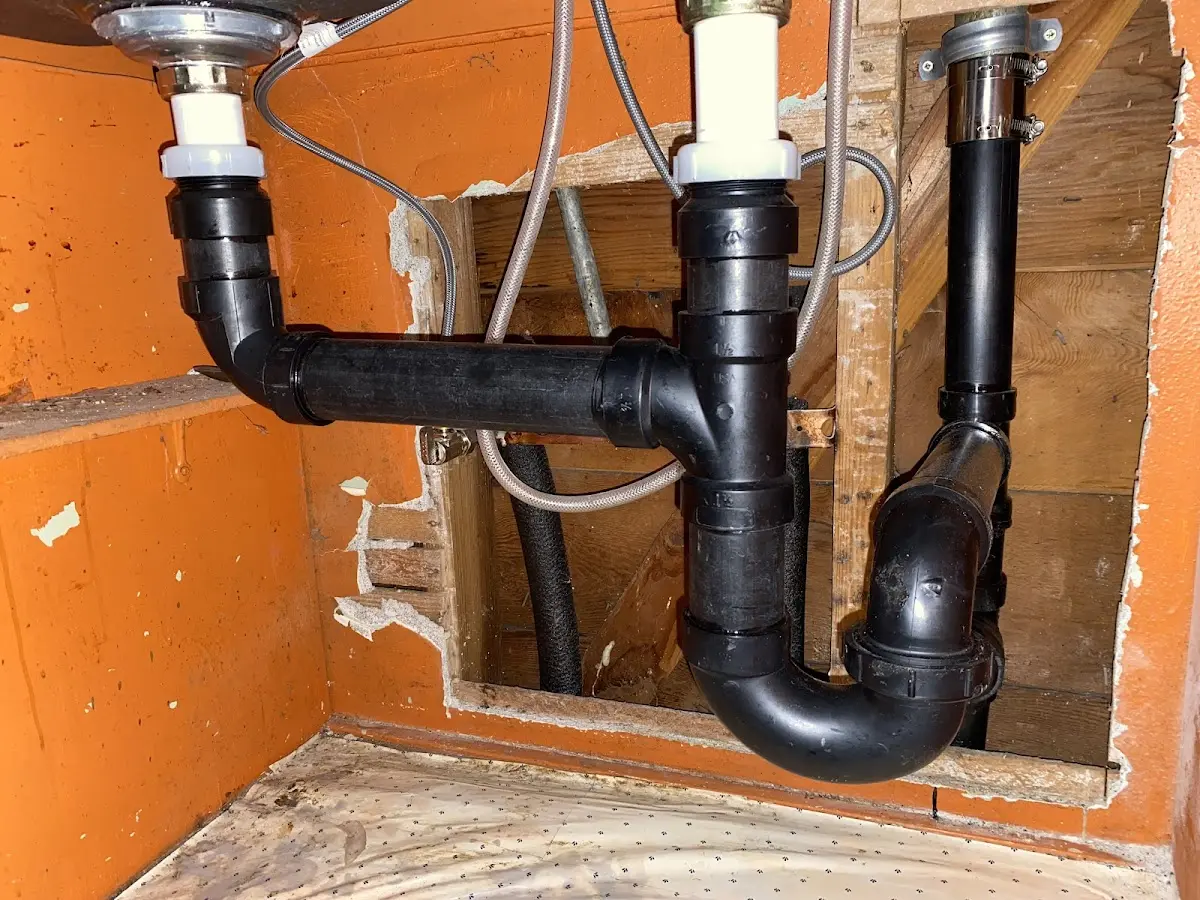 Professional Pipe Bursting equipment and tools on the job in Onalaska